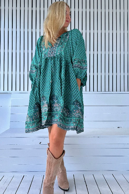 Everyday essentials for a stylish wardrobe   Jaase Adela Midi Dress Akira Print