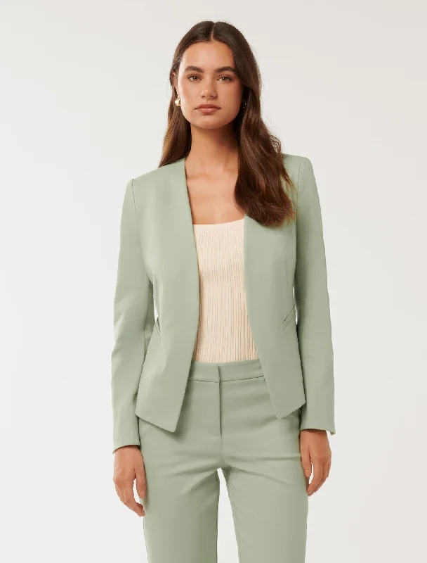 Bold, confident, and stylish women’s clothing   Alyssa Fitted Blazer